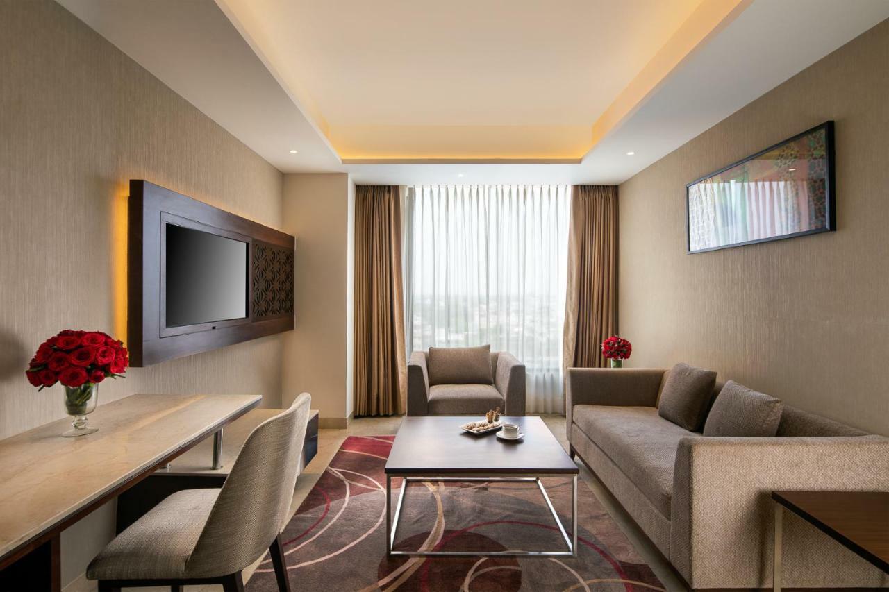 Nirvana Sarovar Portico Gorakhpur Exterior photo